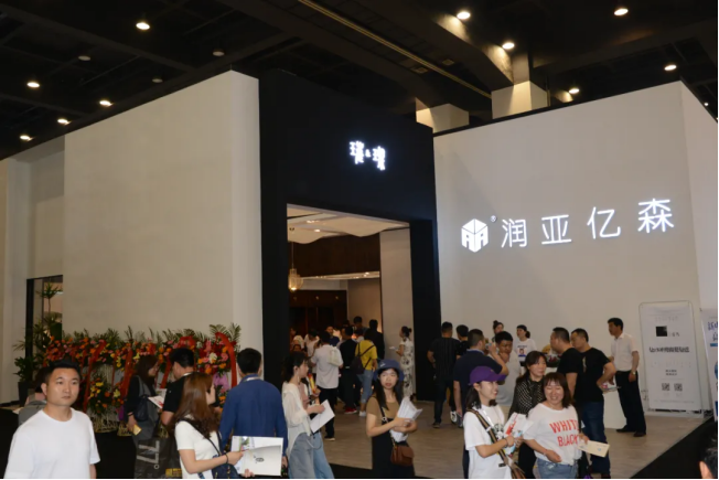 強強聯(lián)手聚變?nèi)诤?，共筑鄭州家具展覽會價值新高地2221