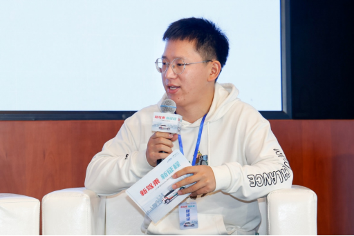 【新聞稿】產(chǎn)學(xué)研媒共話商業(yè)化圖景 上汽享道Robotaxi圓桌派擁抱未來(lái)新出行1875