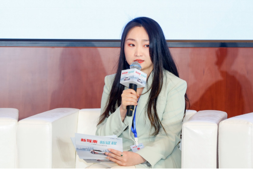 【新聞稿】產(chǎn)學(xué)研媒共話商業(yè)化圖景 上汽享道Robotaxi圓桌派擁抱未來(lái)新出行2200