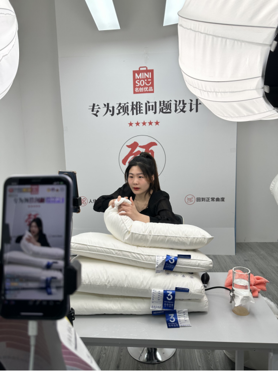 從夫妻店到員工800人，傳統(tǒng)家紡企業(yè)如何在抖音電商乘風破浪893