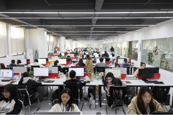 從夫妻店到員工800人，傳統(tǒng)家紡企業(yè)如何在抖音電商乘風破浪1265