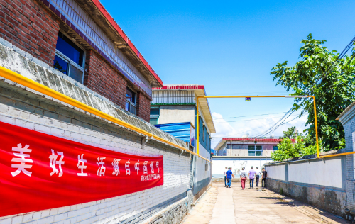 助力打贏藍(lán)天保衛(wèi)戰(zhàn)!中國燃?xì)庠鷮?shí)推進(jìn)“煤改氣” “燃”起農(nóng)村居民幸福新生活3191