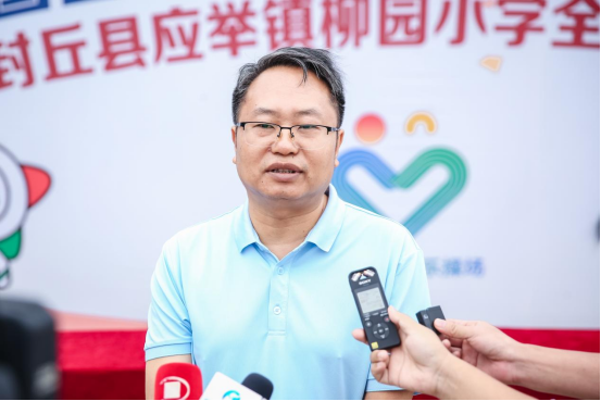 體育夢想照進(jìn)現(xiàn)實(shí) 前田徑運(yùn)動員史冬鵬驚喜876